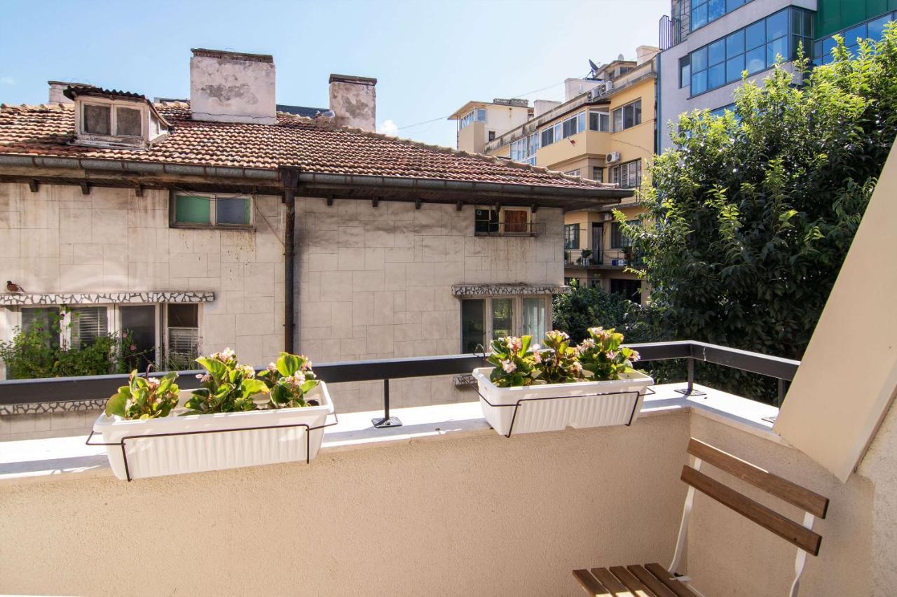 Luxury City Center Two Bedroom Apartment Close To Beach Varna Exterior photo